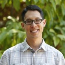 Gene Luen Yang headshot 