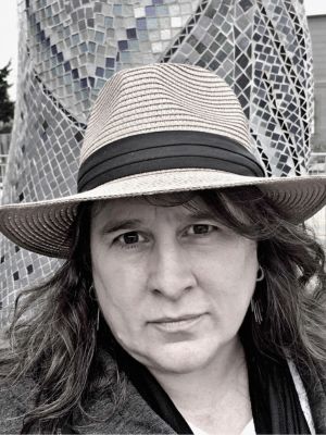 Kim Shuck headshot