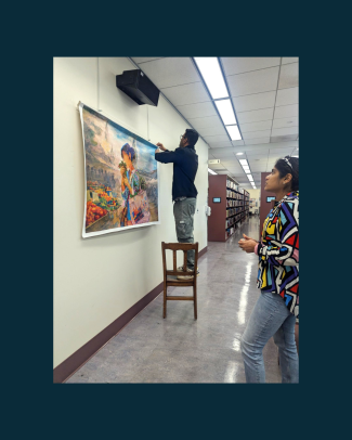 hanging canvas, market
