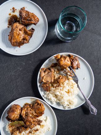 A picture of chicken adobo