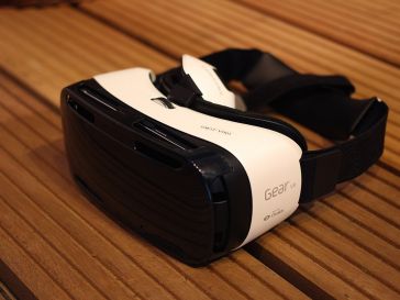 Samsung Gear VR headset