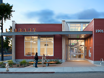 Exterior of the Tarea Hall Pittman South Library